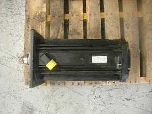 LENZE SERVOMOTOR MDSKABS112-22 - Picture 1 of 1