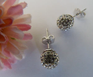 Pierre Lang schöne silberfarbene Ohrstecker ca. 7 mm wie NEU - Bild 1 von 2