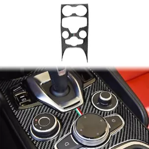 Cubierta de panel de cambio de marchas de fibra de carbono para Alfa Romeo Giulia 2020-2021 - Imagen 1 de 5