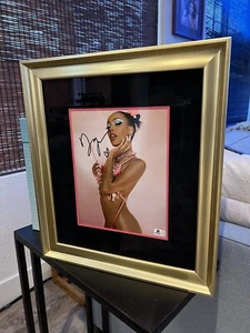 Doja Cat Signed  8” X 10” Photo with COA and Custom Frame. This is a 1 of  1. - Picture 1 of 6