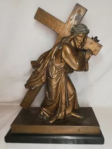 Antique Regulates Jesus Carrying Sa Cross On Base Decoration, Vintage H 32 CM - Picture 1 of 9