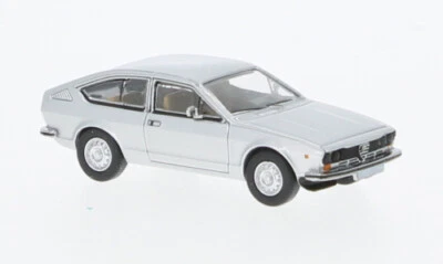 MODELLINO AUTO STATICO Premium Classixxs ALFA ROMEO ALFETTA GT 1974 SILVER 1:87 - Immagine 1 di 4