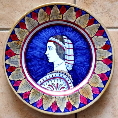 Piatto dipinto a mano firmato Remigi Gualdo Tadino blu con profilo di donna - Immagine 1 di 4