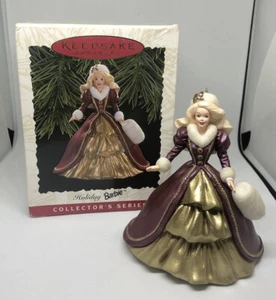Hallmark Keepsake Ornament 1996 Holiday Barbie Weihnachten 4. in Serie - Bild 1 von 10