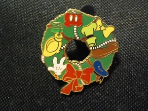 DISNEY DISNEYSHOPPING.COM 2007 ADVENT FAB 5 CHRISTMAS WREATH PIN LE 1000 - Picture 1 of 1