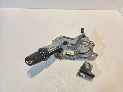 Blocchetto accensione Opel Zafira B 2010 Diesel 2421430 EOM20457 - Immagine 1 di 4