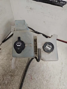 07-12 GMC CANYON Integrated Washer Bottle & Coolant Overflow Tank W/Pump OEM - Picture 1 of 7