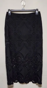 NWOT Abercrombie & Fitch Women's Black Floral Crochet Embroidered Skirt Size 00 - Picture 1 of 4