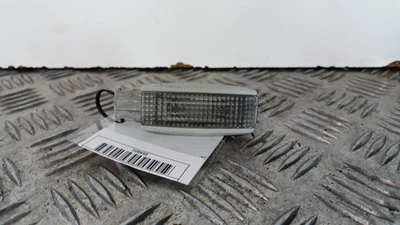 3B0947113 Luz Interior VOLKSWAGEN PASSAT (3B3) 2000 Foto 1 de 3