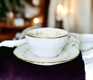 Vintage Richard Ginori FIRENZE Pittoria White Swirl Gold Leaf Cup & Saucer Set - Picture 1 of 17