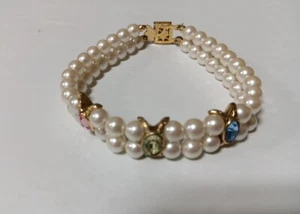 Double Strand Pearl Bracelet Costume Jewelry Gold Clasp W/3 Colorful Stones - Picture 1 of 3