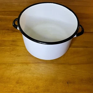 Vintage White Enamel 4 Quart Pot White with Black Trim Made in Poland 22 - Picture 1 of 4