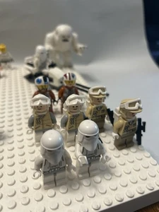 Lotto Minifigure Lego Star Wars Hoth - Foto 1 di 5