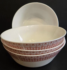 Corelle Everyday Expressions Stitch Rosso su Bianco 7" Set 4 Zuppiere Cereali - Foto 1 di 9
