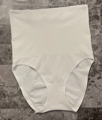 BRAGAS BREVES GAP BODY M BLANCAS ACANALADAS ESPALDA SIN COSTURAS MODELADO CINTURA ALTA Foto 1 de 4