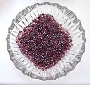 BN 70 grams 3 - 4 mm PLUM / AUBERGINE PLAIN & PEARL FINIS GLASS SEED BEADS 70g - Picture 1 of 3