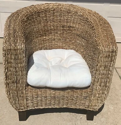 Винтажные плетеные ротанговые стулья для патио / цена за пару, местный самовывоз - Изображение 1 из 4