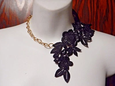 ASYMMETRICAL LACE & CHAIN CHOKER NECKLACE black OR white gold glam chunky 5V - Image 1 of 4