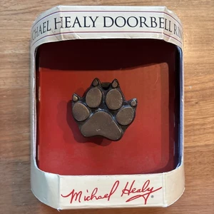 Nuevo Timbre Michael Healy Designs Pata de Perro Animal Amante - Latón Raro - Imagen 1 de 2
