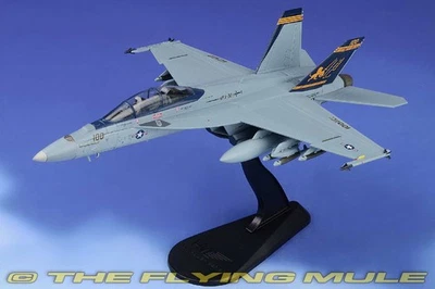 Hobby Master 1:72 F/A-18F Super Hornet USN VFA-32 Fighting Swordsmen - Image 1 of 4