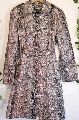 Julien Macdonald Snake Print Trench Coat UK 12 Belted Animal Print Mac Jacket - Image 1 of 4