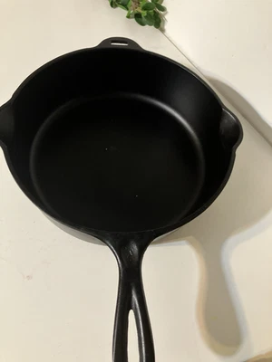 Винтажная чугунная фритюрница WAGNER/WARE~SIDNEY-1402 10 дюймов с двойным носиком DEEP CHICKEN FRYER - Изображение 1 из 4