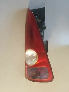 Renault Espace IV '04 JK0/1_ 2.2 dCi Luz Trasera Derecho 8200027152 - Imagen 1 de 9