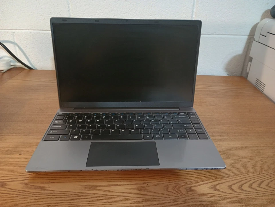 Jumper EZbook S5 Silver - Intel Celeron - 12GB RAM - NO STORAGE / NO OS - Image 1 of 4