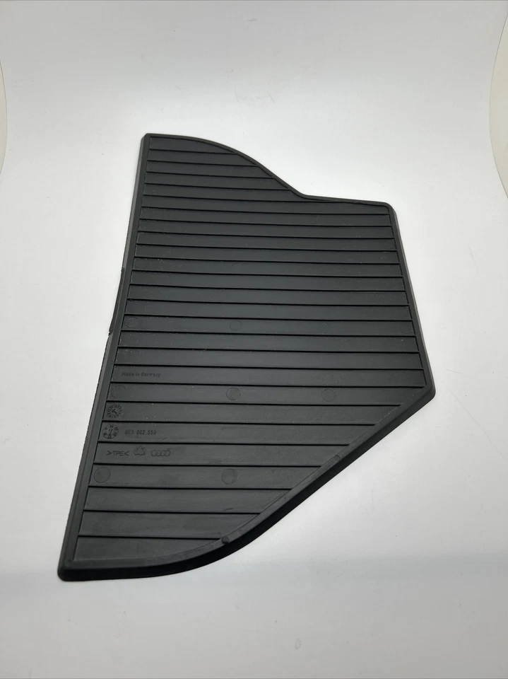 Audi A4 Quattro 2007 compacto convertible maletero trasero alfombrilla de goma fabricante de equipos originales+ Foto 1 de 4