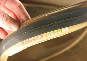 Vintage NOS NUOVO 650c Hutchinson Krono Competizione copertoncino pneumatico 23mm temporale - Foto 1 di 4