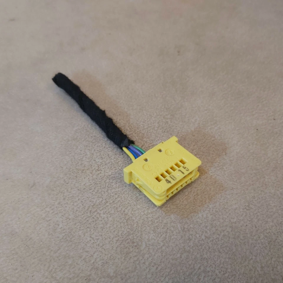 CABLE ENCHUFE CABLE VOLANTE AIRE ORIGINAL MERCEDES-BENZ 4 PINES A2045450126 Foto 1 de 4