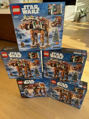 Lego Christmas Star Wars Gingerbread AT-AT 40806. New in sealed box. 697 pieces - Image 1 of 4