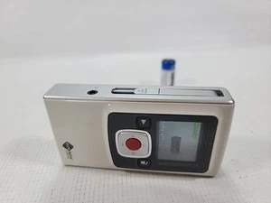 WHITE Pure Digital F260W Flip Video Camcorder USB Mini Recorder TESTED WORKING - Picture 1 of 10