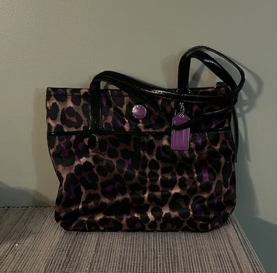 Bolso de mano Coach Ocelot púrpura leopardo nuevo sin etiquetas Foto 1 de 4