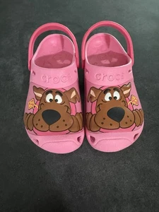 RARO Vintage Crocs Scooby Doo Zoccoli Bambini Taglia 12/13 Rosa Scarpe Sandali - Foto 1 di 4