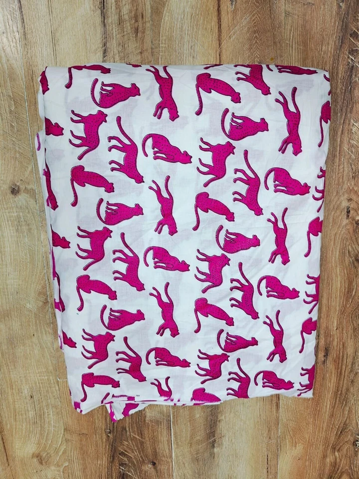 Tela estampada hecha a mano de algodón indio de 25 yardas Sanganeri tela impresa en bloque Foto 1 de 3