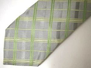 Croft & Barrow Mens Necktie Tie Silver Green Plaid Silk 60" Career - Picture 1 of 3