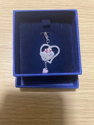 Ciondolo Swarovski Hello Kitty cuore cristallo nuovo con certificato - Immagine 1 di 4