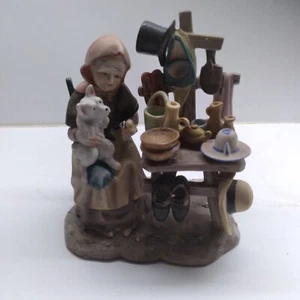 VINTAGE LINKE BISQUE FINISH CHINA FIGUR - Bild 1 von 3