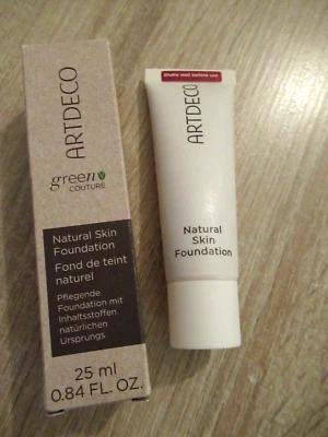 Pflegende Foundation von ARTDECO  Ton 03 porcelain beige 25 ml Deutschland=NEU - Bild 1 von 4