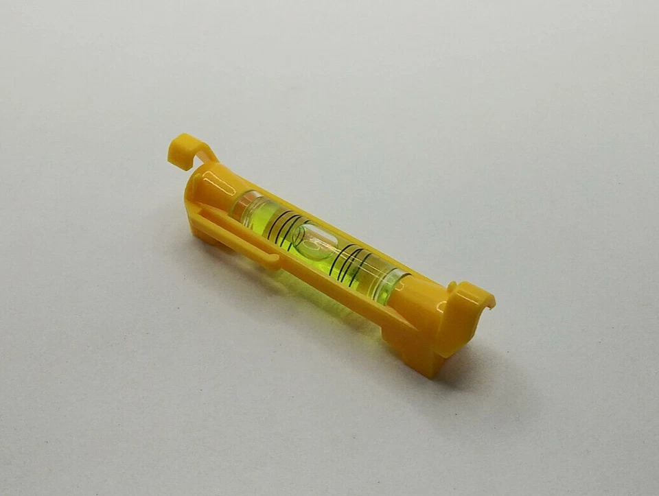 4pcs 3" String Line Level 5.7g Sens: ±0.5° in lines, 33'/2mm 9.6mm/m Yellow  NEW - Image 1 of 3