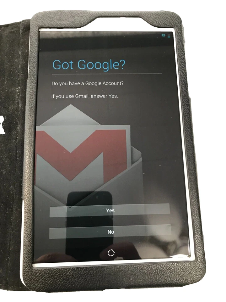 LG V500 Tablet 16GB       **** NEAR MINT CONDITION  W/CASE*** - Image 1 of 3