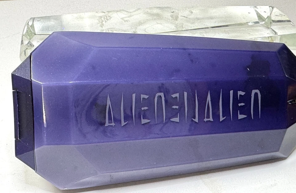 ALIEN  by Thierry Mugler BODY LOTION , size : 6.9 oz/200 ml - Image 1 of 1