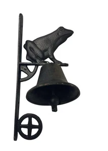 Vintage Large Cast Iron Frog Dinner Bell Wall Mount Rustic Country Farm Cottage - Picture 1 of 6