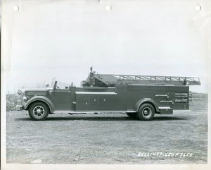 Manhattan Hospital 1950s Mack L Model 65' Aerial 8x10 B&W Fire Apparatus Photo - Picture 1 of 1
