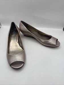Cole Haan Rose Gold Open Toe Wedge Heel Pumps Quality Comfort Sz 7.5B - Picture 1 of 13