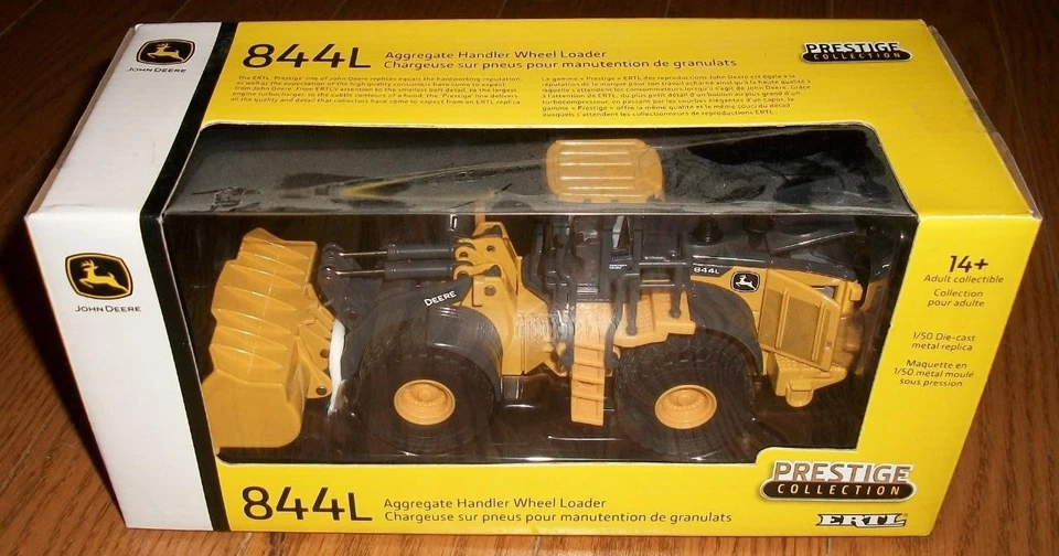 全新带盒 ERTL JOHN DEERE 844L AGGREGATE HANDLER 轮式装载机 - 1: 50 比例 — 第 1/1 张图片