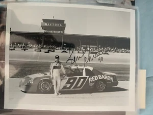 Ken Schrader autographed 8 x 10 black & white NASCAR photo - Picture 1 of 2