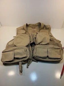 Master Sportsman Tan L Vest Fishing/Hunting/Traveling/-Vest With Tackle - Picture 1 of 7