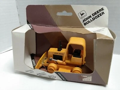 Topadora sobre orugas vintage ERTL JOHN DEERE escala 1:64 550G (1992) Foto 1 de 4